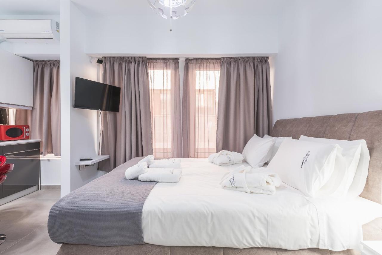 Iguana Gold Luxury 1min From Ermou Str Apartment Athens