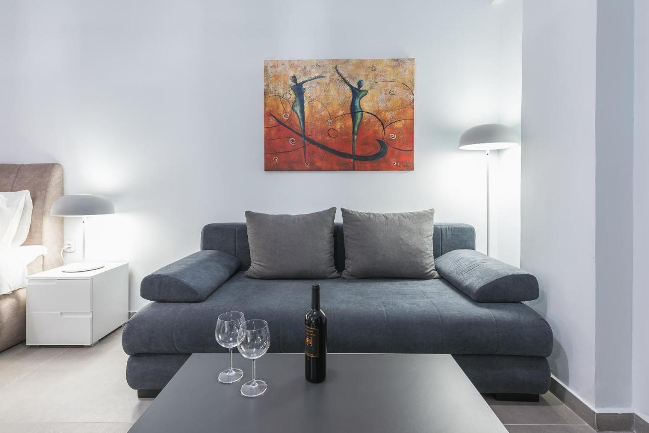 Apartment Iguana Gold Luxury 1min From Ermou Str Athens